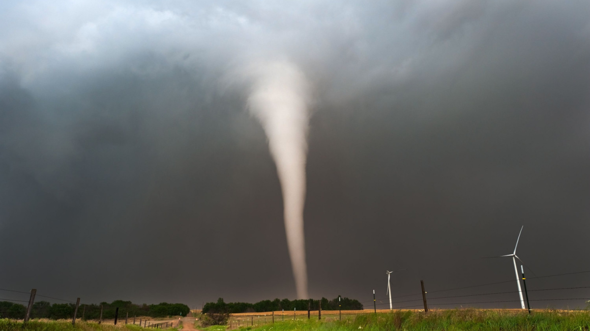 Beautiful defined tornado in American Plains