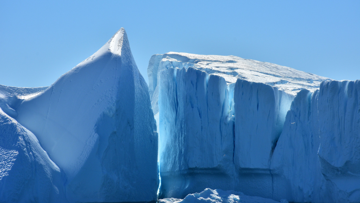 icebergs of Artic.