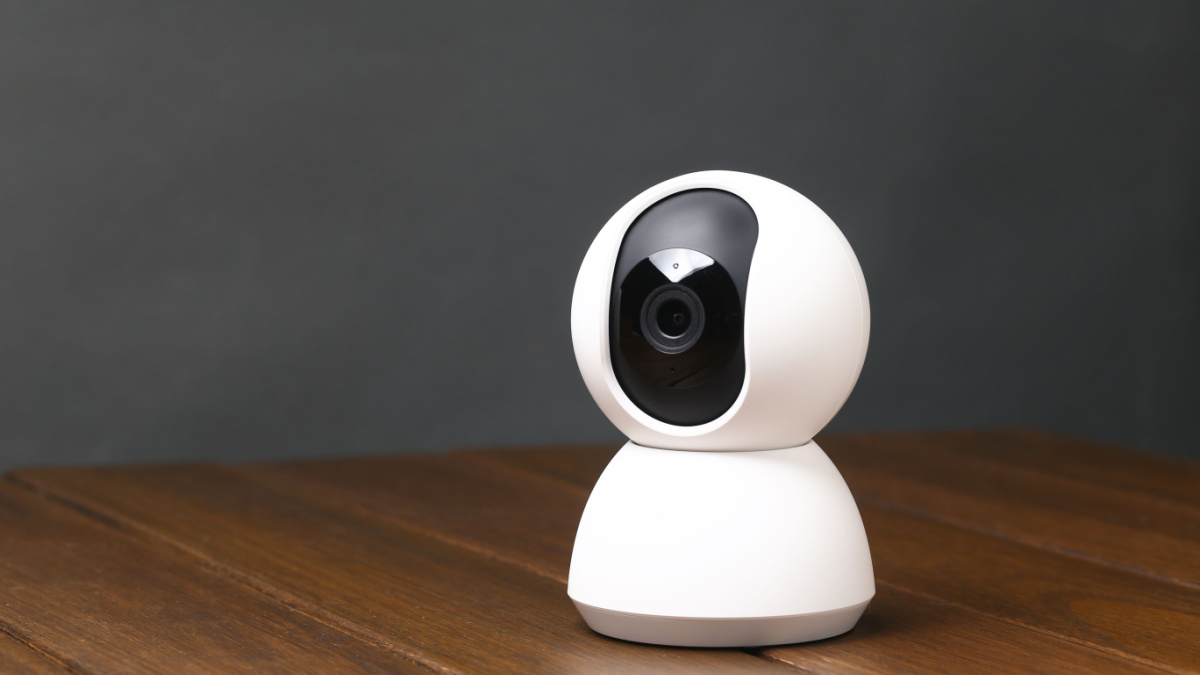 smart camera on wooden table