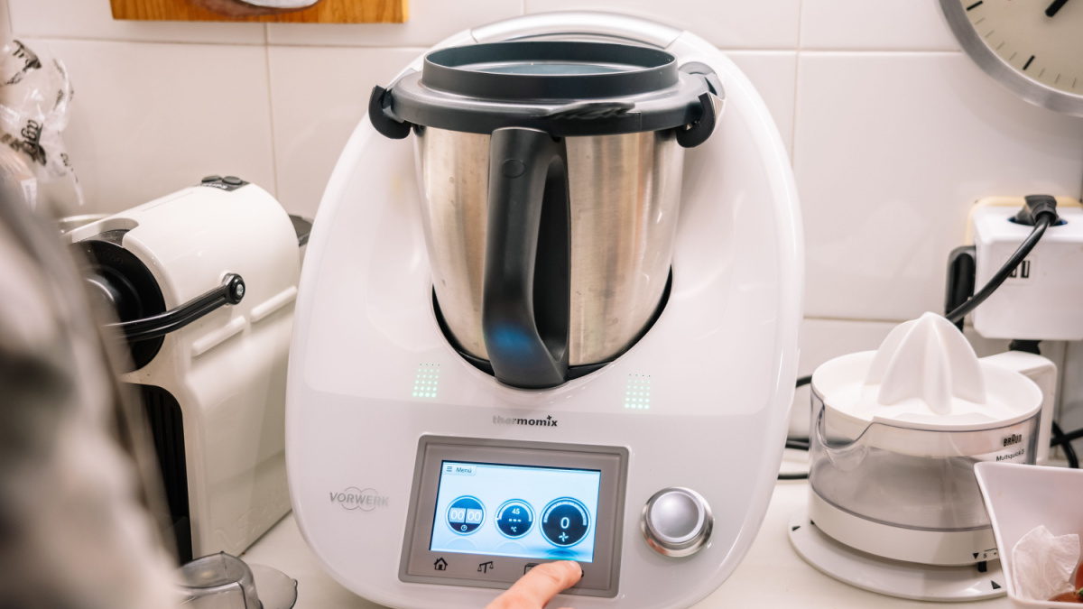 Two women using thermomix at home