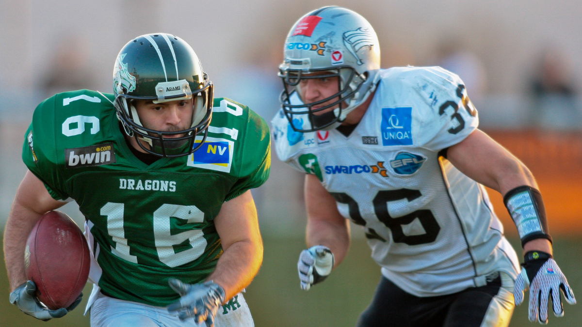 KORNEUBURG, AUSTRIA - April 4: Austrian Football League: WR Thomas Kšller (16, Dragons) and his team lose 35:52 to Tirol Raiders on April 4, 2009 in Korneuburg.