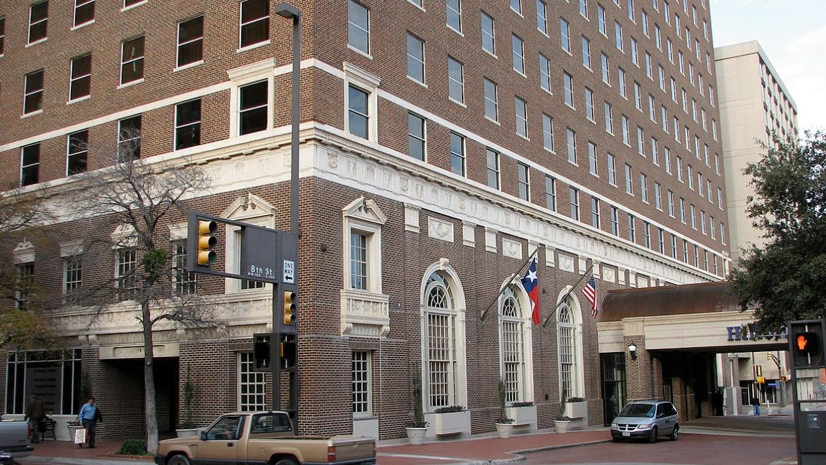 Hilton, Fort Worth