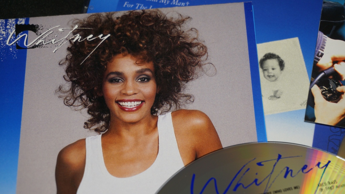 Whitney CD cover, the second album of the American singer Whitney Houston, released on June 29, 1987.