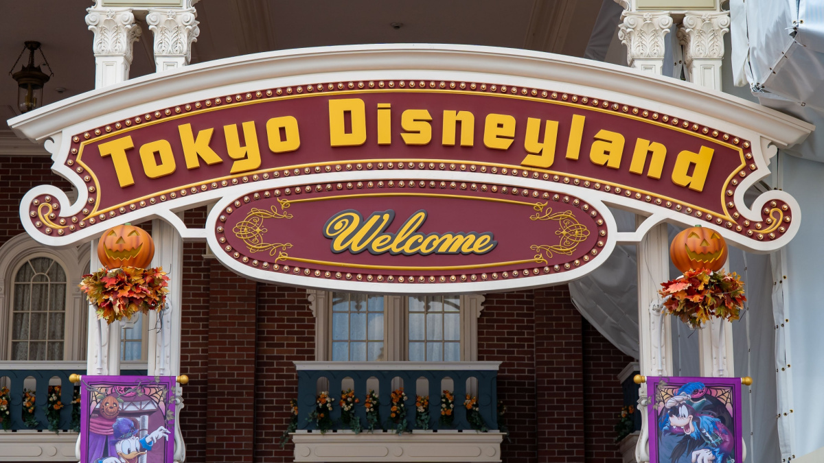 Tokyo Disneyland, Chiba, Japan