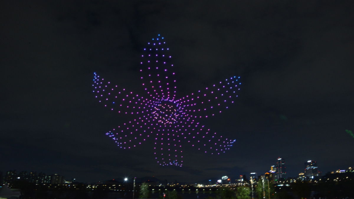 Beautiful Drone Light Show at Ttukseom Hangang Park