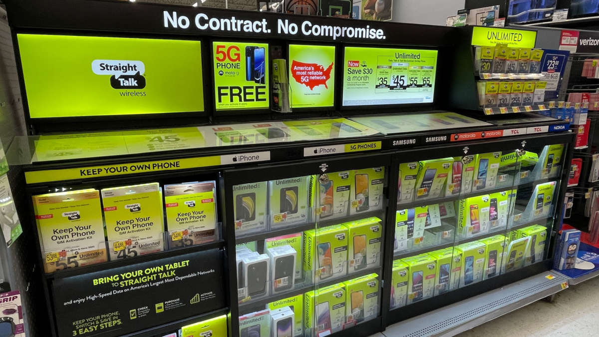 Walmart supercenter store Straight Talk cellphone section
