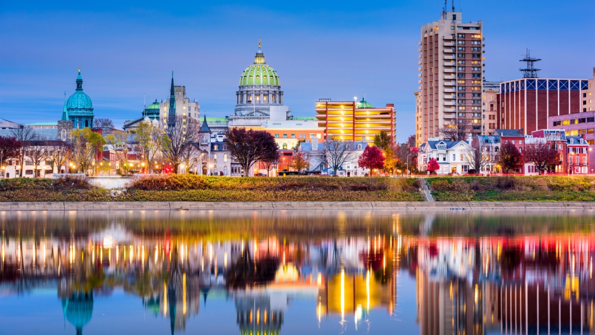 Harrisburg, Pennsylvania, USA skyline on the Susquehanna River.