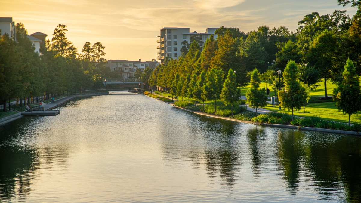 The Woodlands, Texas Waterway Square Town Center