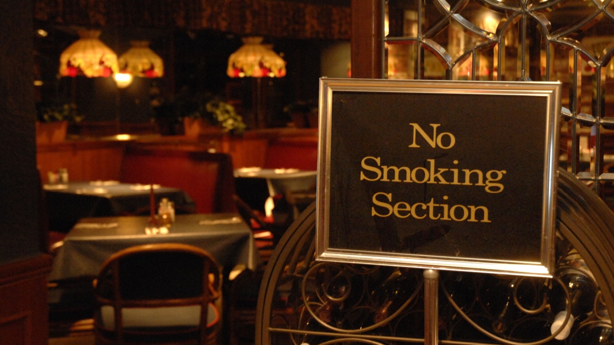 a sign shows the non-smoking area