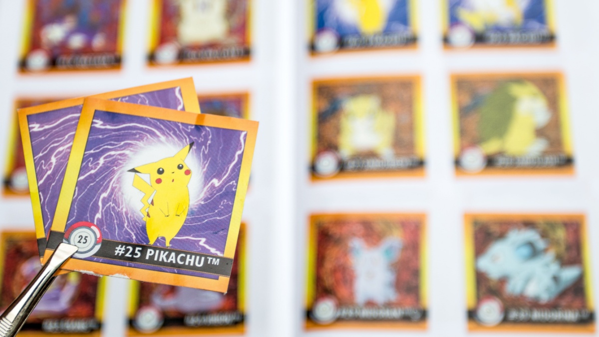 The old way of catching Pokemon. Pokemon collection.